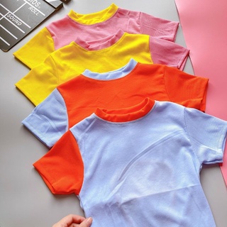 Áo croptop phối màu hở lưng cột nơ