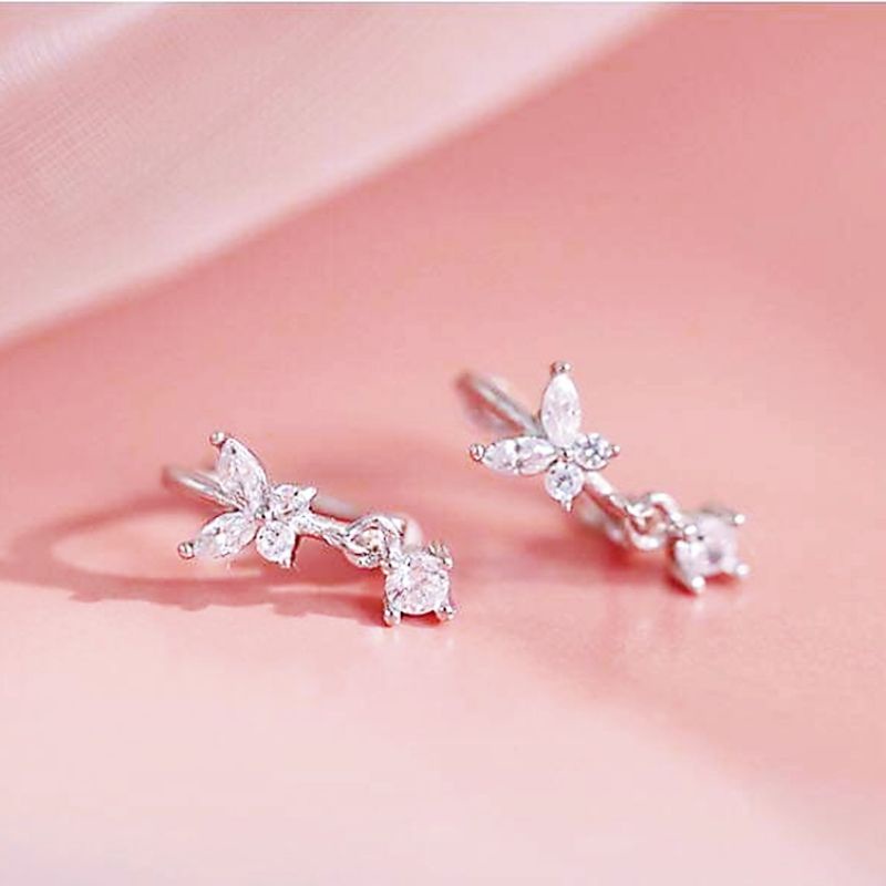 Bông tai bạc Bông tròn sát tai mặt hồ điệp nạm đá thả đá xinh