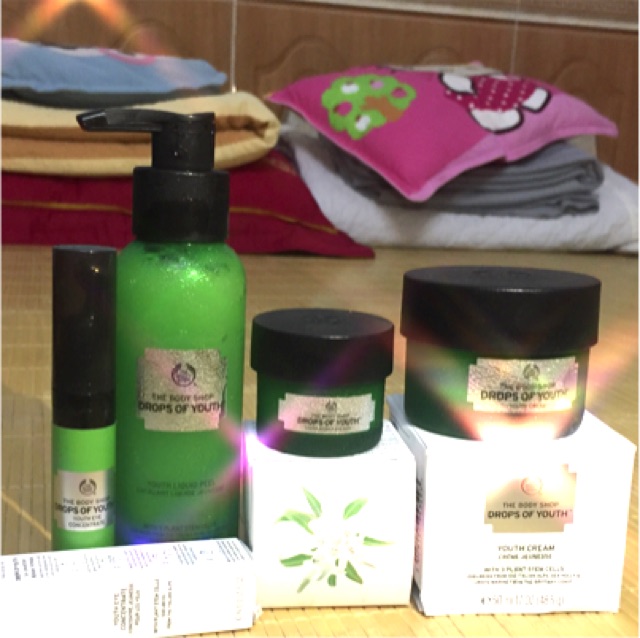 md188 TẨY DA CHẾT DROPS OF YOUTH - the bodyshop | BigBuy360 - bigbuy360.vn