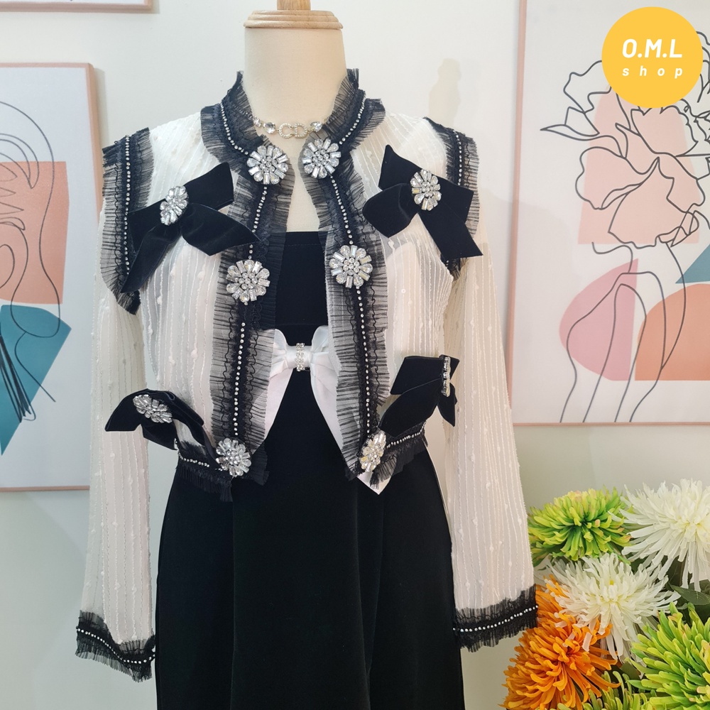 Áo khoác ngắn mỏng đính nơ đá sang chảnh tiểu thư