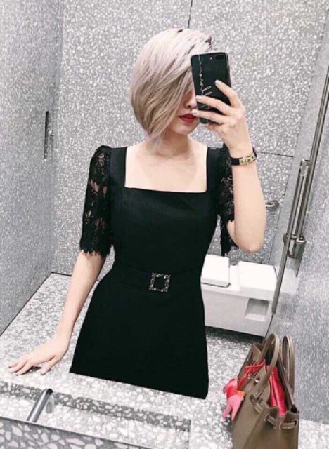 Đầm cổ vuông tay ren