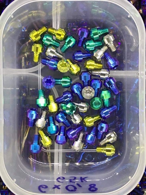 Ốc titanium GR5 6 li 10 15 20 25 30 35 40 45 50 đầu trụ