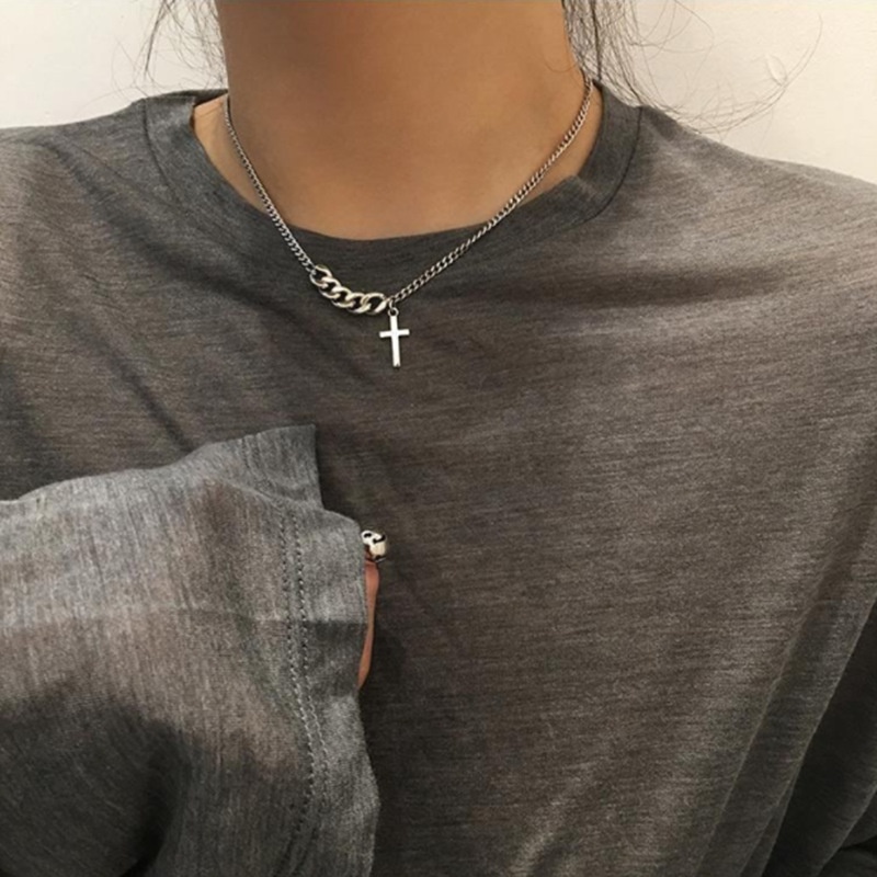 Dây chuyền thánh giá nhỏ ft xích to nhỏ