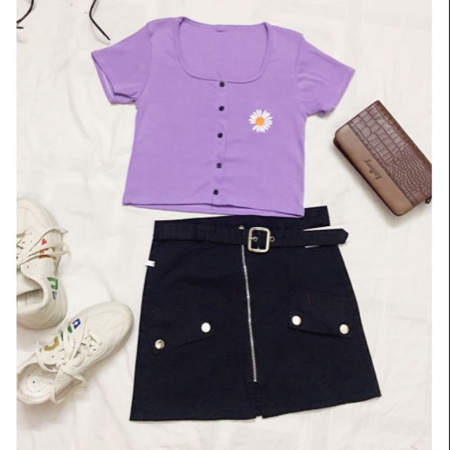 Áo croptop thêu bông cúc