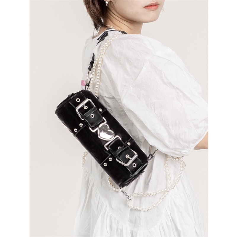 Túi Xách Kẹp Nách Màu Đen Họa Tiết Trái Tim Kim Loại Phong Cách Mới Xuân Hè Cho Nữ