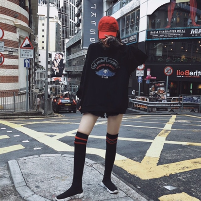 Áo hoodie đen tay cut out phối ren không nón hot trend 2020 hàng QC cao cấp