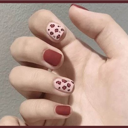 móng tay giả kèm keo sơn nhám lì da báo 3D Hin Nail