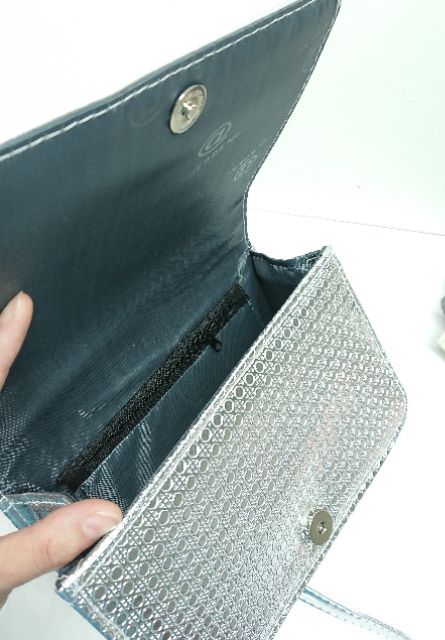Túi xách nữ Di-or màu bạc thời thượng