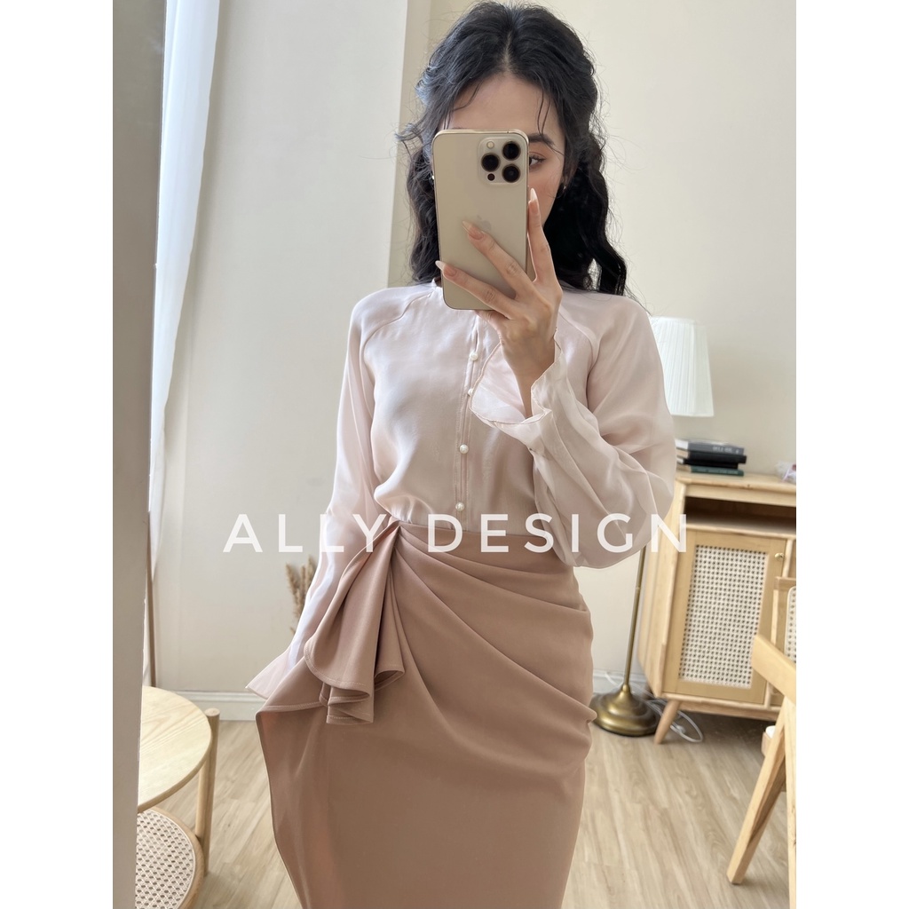 Áo sơ mi lụa công sở thiết kế tay xoè kiểu dáng thanh lịch sang trọng