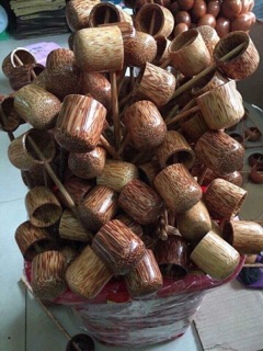 Gáo dừa múc rượu