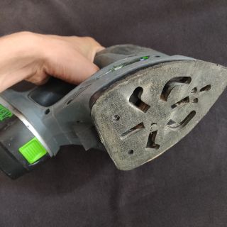 Máy chà nhám Ozito 18V
