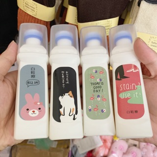 Tẩy giày kèm cọ