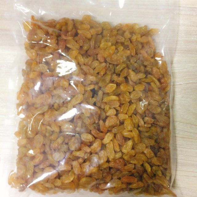 Nho Khô Vàng 1kg (quả đẹp, ngọt)