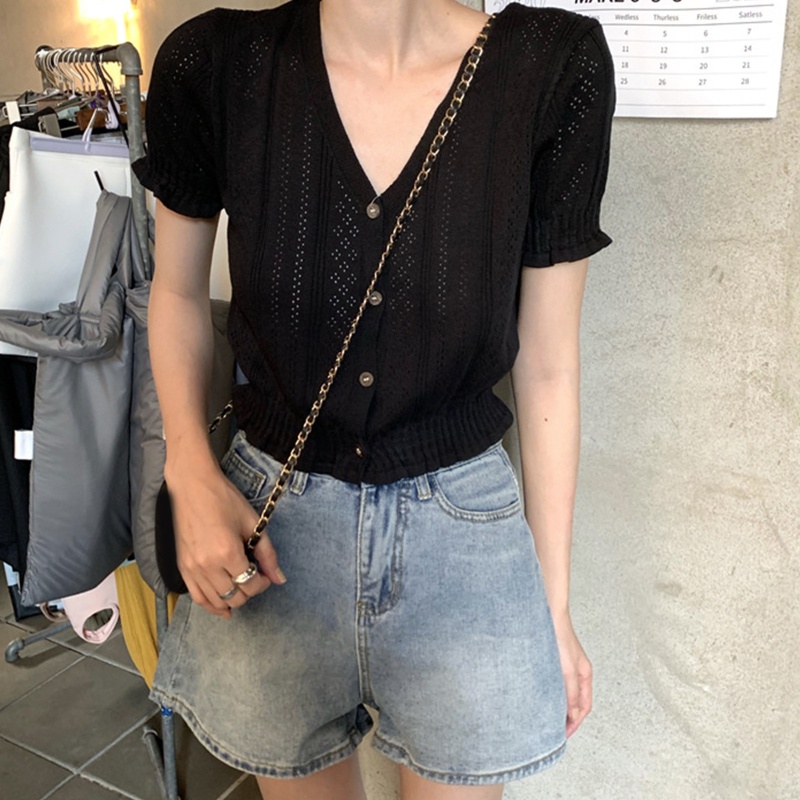 Áo Thun Nữ Tay Ngắn Cổ Chữ V Thời Trang Quyến Rũ
