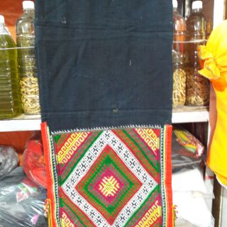 Khăn Piêu người dân tộc Thái
