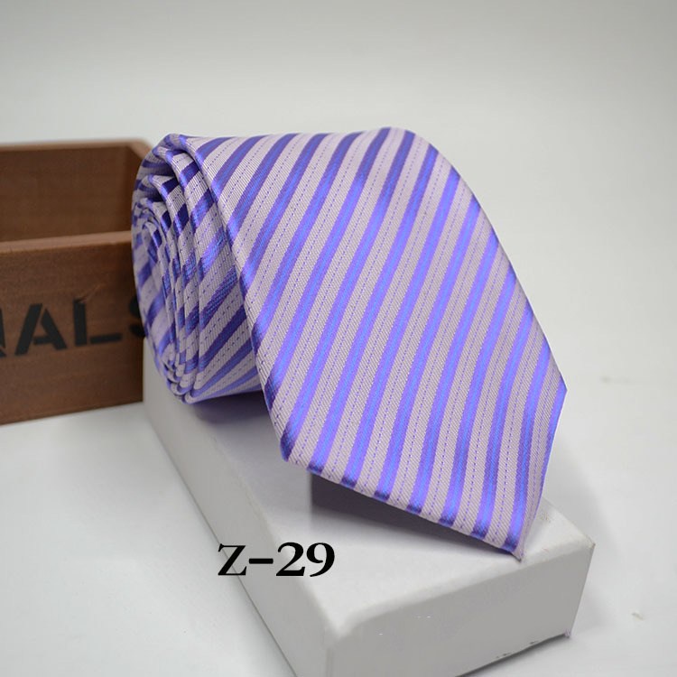 Cà vạt họa tiết kẻ sọc thời trang dành cho nam