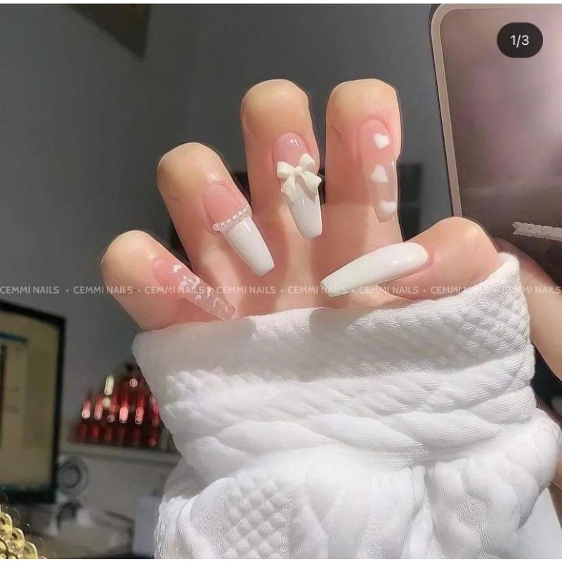 Nailbox trắng phối màu