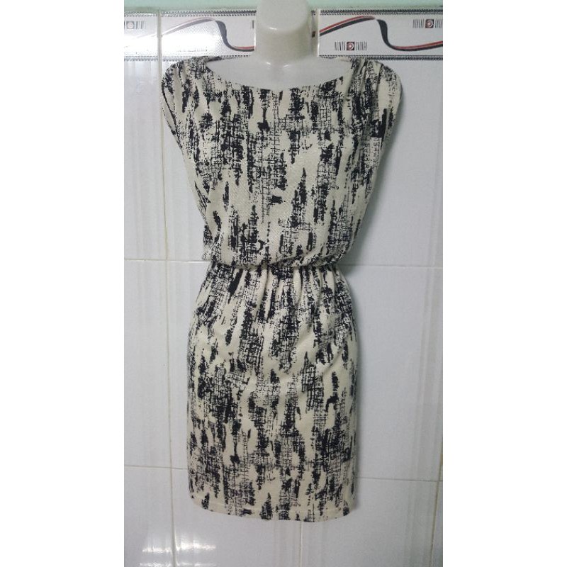 Đầm  size M thanh lý