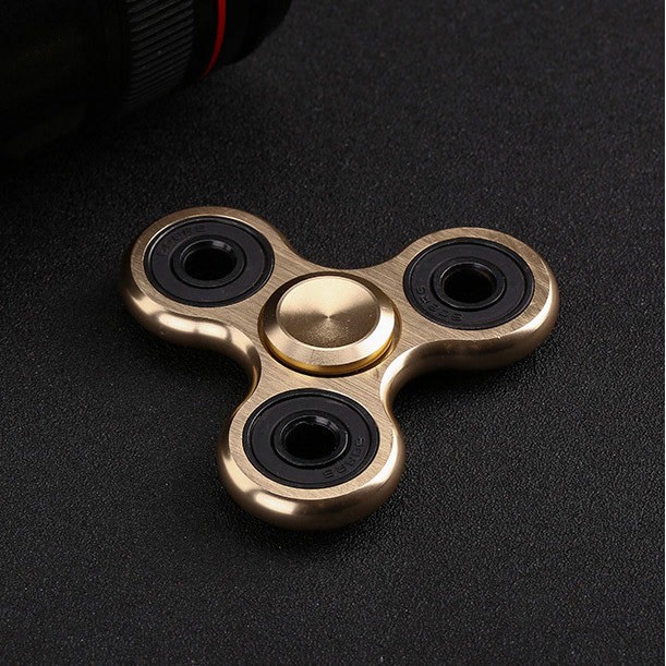 Con Quay Hand Spinner 3 Cánh Nhôm Cao Cấp