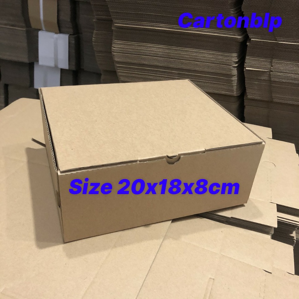 Hộp carton đựng quần áo size,phụ kiện 20x18x8cm