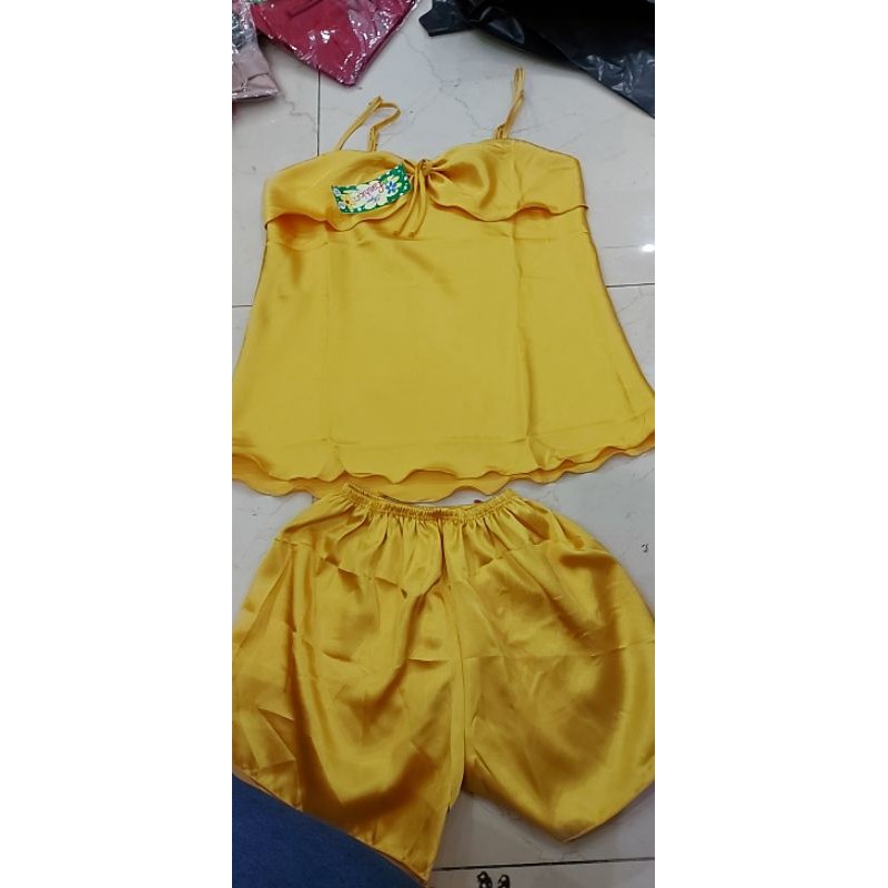 bộ ngủ lụa hai dây đẹp quyến rũ