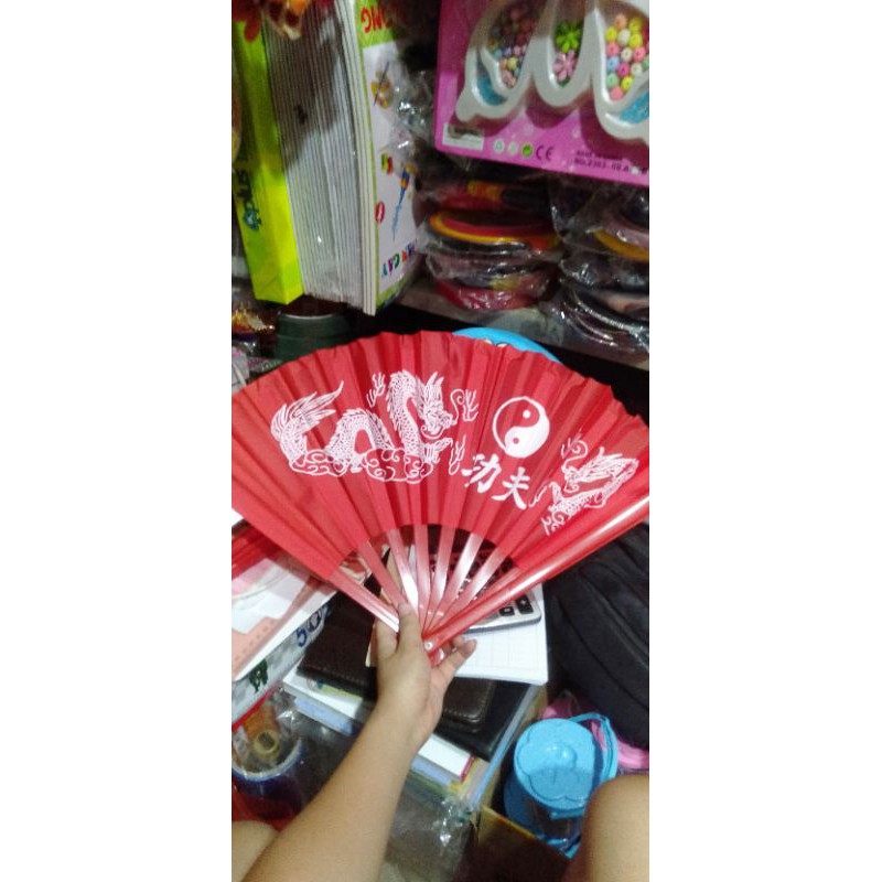 một đôi quạt múa quạt dưỡng sinh hình long phụng