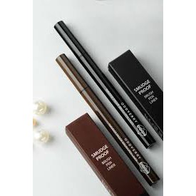 Kẻ Mắt Nước Oddverry Smudge Proof Brush Pen Liner 0.6g