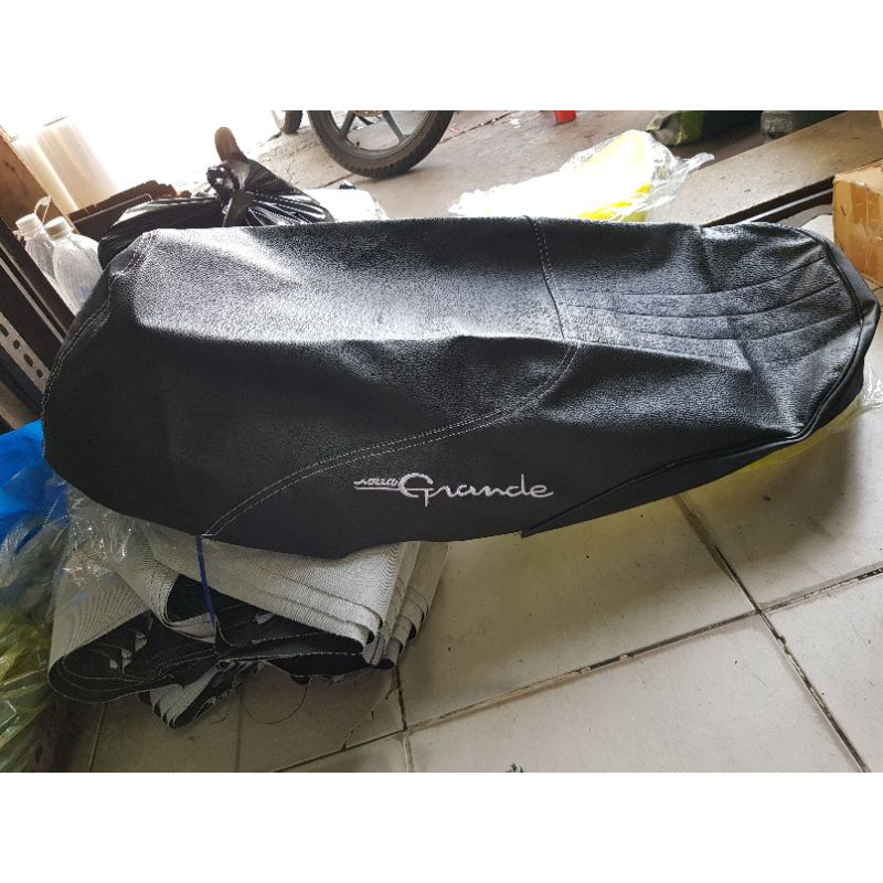 Áo yên xe Noza Grande thêu chữ 2 bên hông