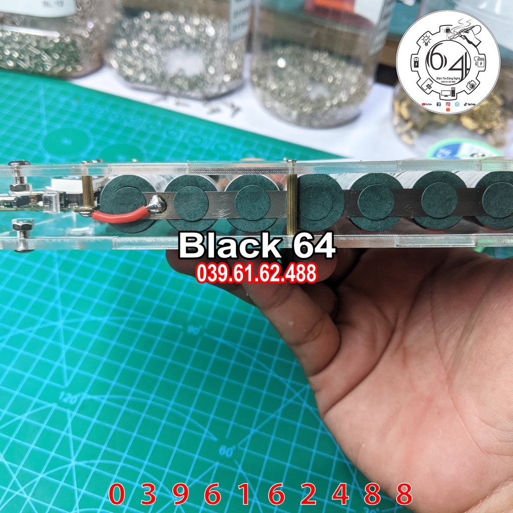Sạc dự phòng Mica trong suốt sạc nhanh tích hợp sạc không dây QC3.0 22W