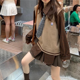 Set sơ mi kèm sơ mi màu nâu tây phong cách Hàn Quốc