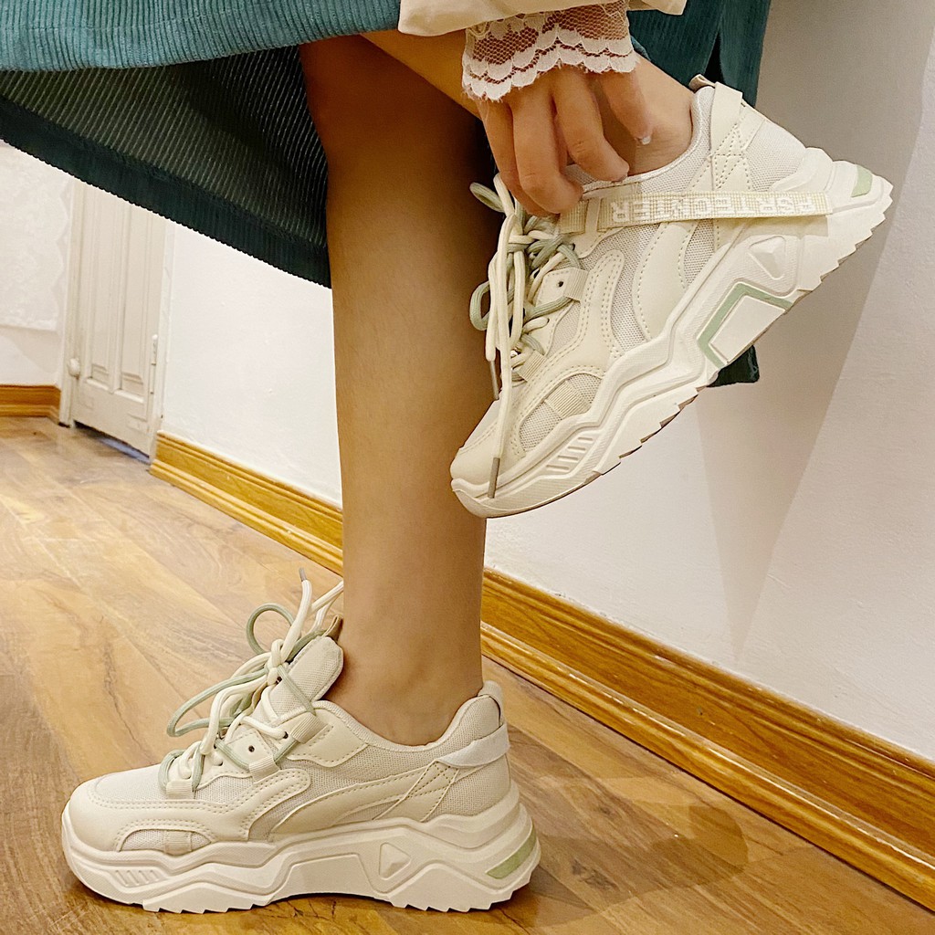 Giày Thể Thao Nữ giayBOM Đế Cao 4 cm Thiết Kế 2 Dây B1056 | BigBuy360 - bigbuy360.vn