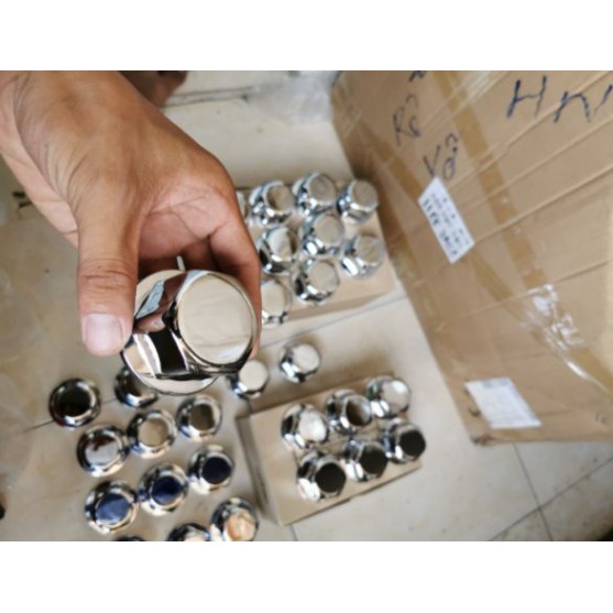 Ốp Chụp Ốc Tắc Kê Xe Tải KIA K250, K200, K165, K3000S, Bonggo Cỡ 41(Hàng Korea) | BigBuy360 - bigbuy360.vn