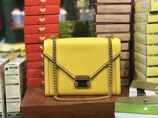 Túi Mk RETAIL bì thư vàng cực xinh Authentic 100%