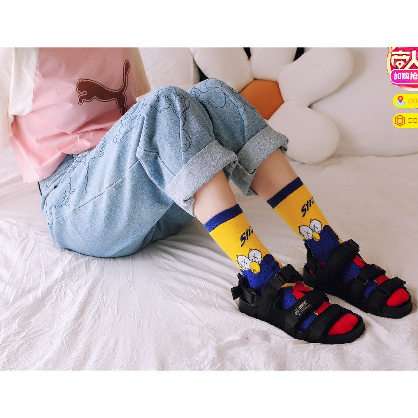 Tất Kaws,vớ Kaws cao cổ