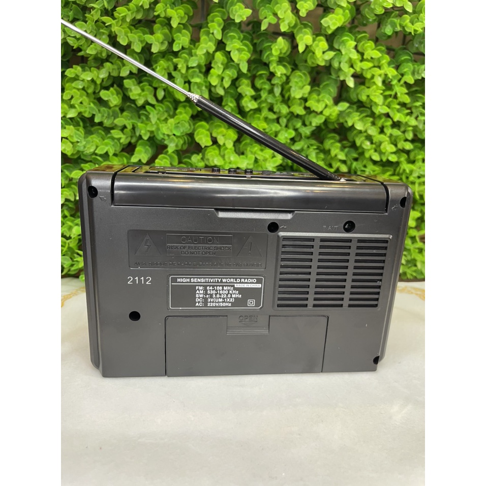 Đài Radio SONY SW-999UAR Cao Cấp. Nghe Đài Radio, FM, Dò Sóng Nhanh, Hỗ Trợ Cắm Thẻ Nhớ, Dễ Dàng Sử Dụng. Bảo Hành 12TH.