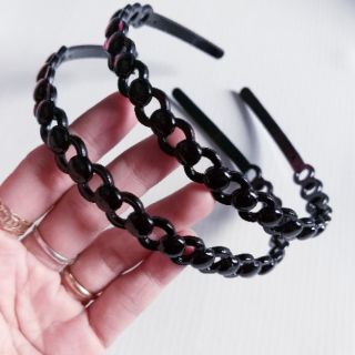 Cài tóc màu đen số 8 màu đen bóng