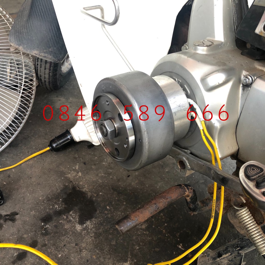 Cục Phát Điện Mi Ni Gắn Xe Máy 100 % Lõi Đồng Điện Ra 220 V