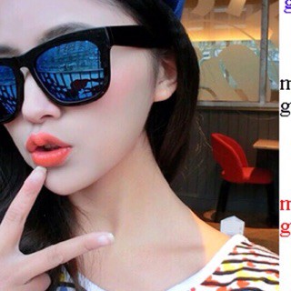 MẮT KÍNH CHỮ V ĐEN +TANG KEM TUI DUNG KINH