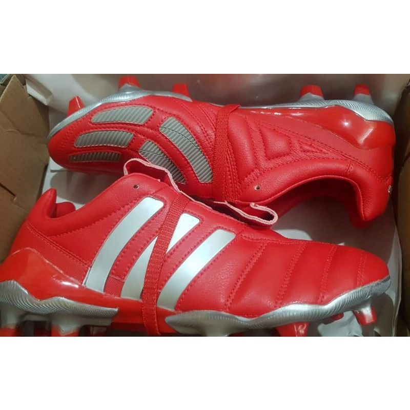 Giày đá bóng predator Beckham