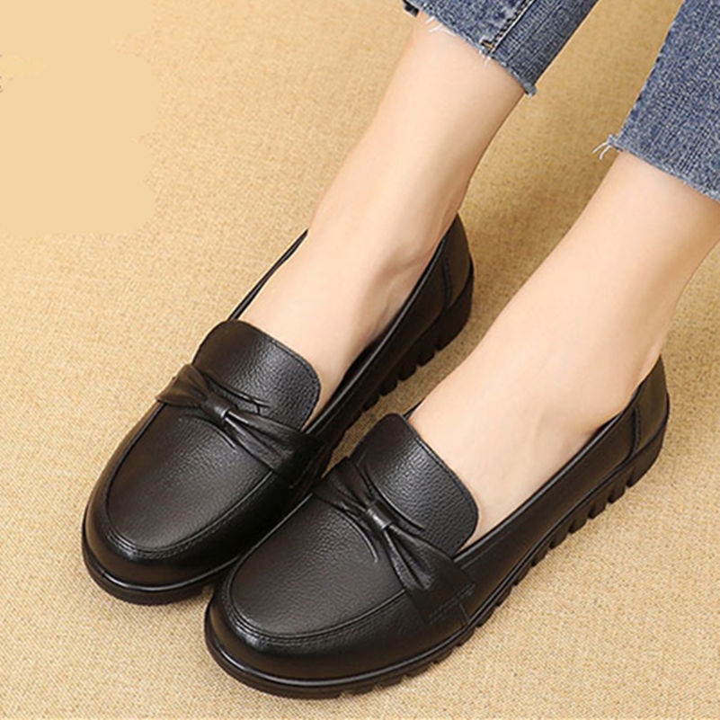 Giày da thật đế mềm thiết kế dễ thương cho nữ trung niên