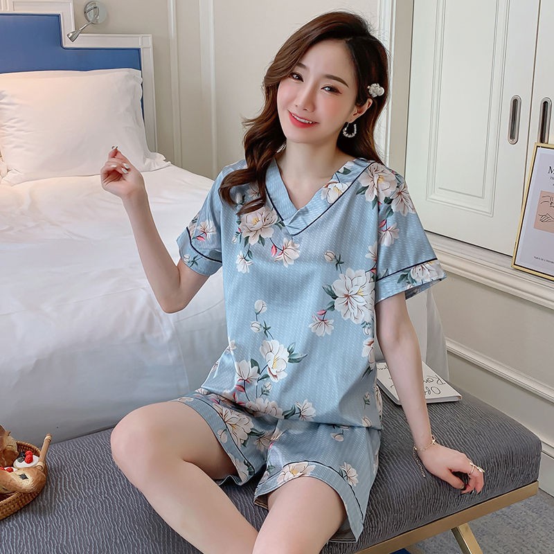 Bộ Đồ Ngủ Vải Lụa Lạnh Cổ V Phong Cách Hàn Quốc Cho Nữ | BigBuy360 - bigbuy360.vn