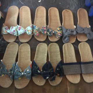 Dép cói mang trong nhà hoặc đi biển