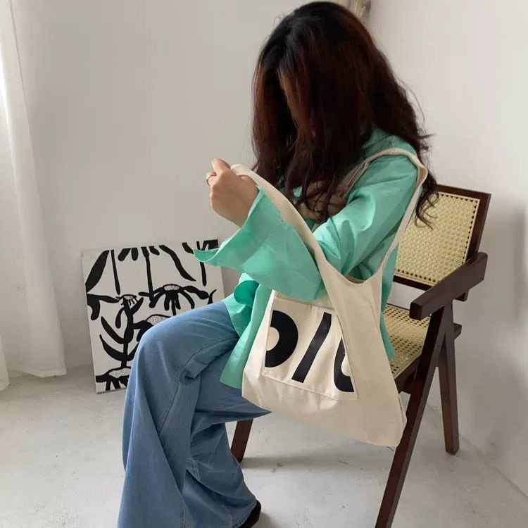 Túi Xách Đeo Vai Bằng Vải Canvas In Chữ Phong Cách Mới Dành Cho Nữ