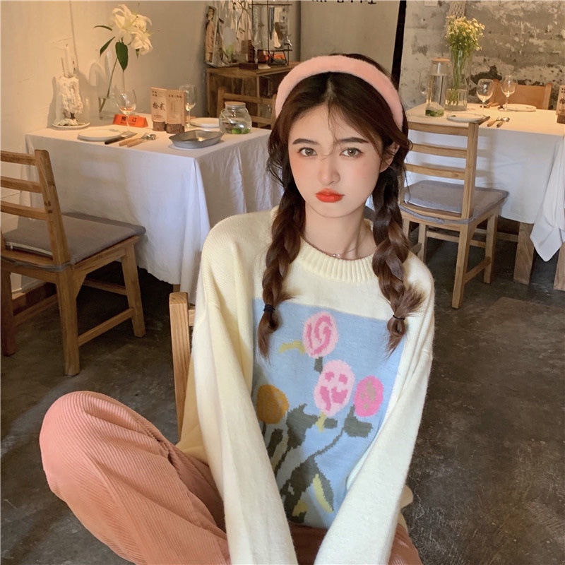 Áo len cổ tròn họa tiết hoa nhỏ ngọt ngào phong cách Nhật Bản