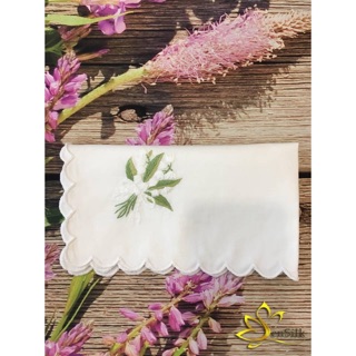 Khăn Tay Thêu Hoa Linh Lan Cực Xinh