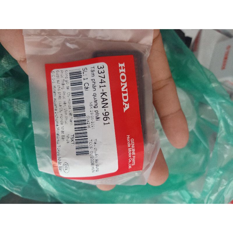 Miếng phản quang dè sau ab 110 125 150 chính hãng honda