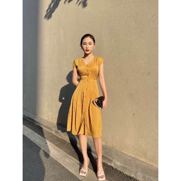Đầm xòe màu vàng SHE 2022001