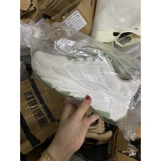 Thanh lý giày thể thao size 35