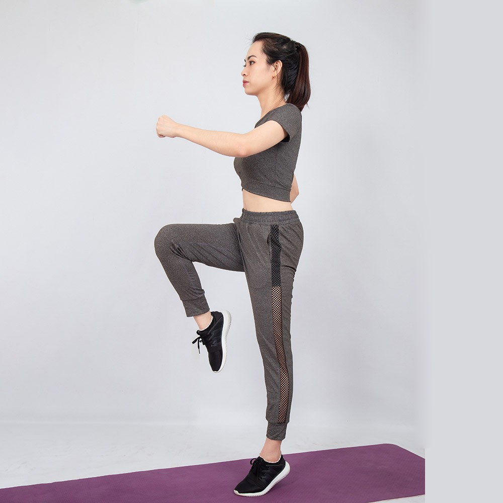 Bộ tập được ưa chuộng, đa dạng môn tập yoga, gym, chạy bộ, zumba dance (Jogger lưới - Croptop Vạt chéo cộc tay)