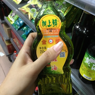 1 chai dầu tê 250ml